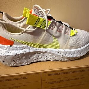 Nike Athletic Shoes in Cream, Yellow, and Orange